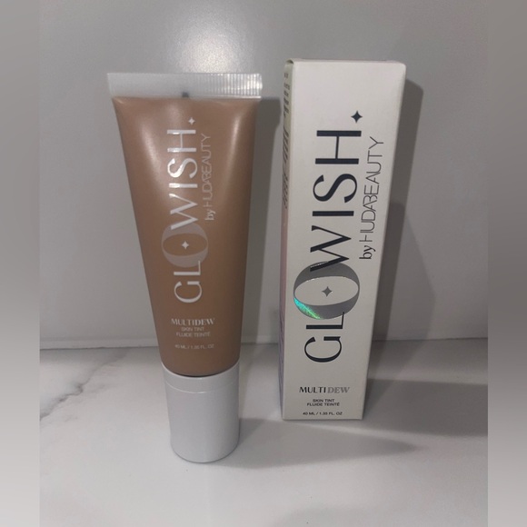 New Huda Beauty Glowish multidew skin tint foundation - Picture 5 of 7